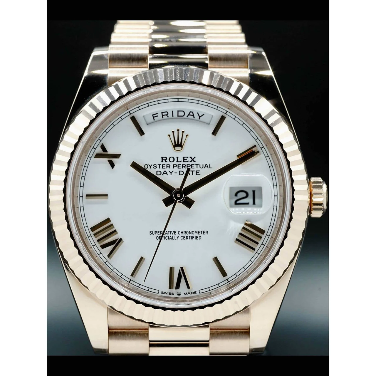 Rolex Oyster Perpetual Day-Date 40 Everose Gold 228235 210000028486 40 mm kol saati