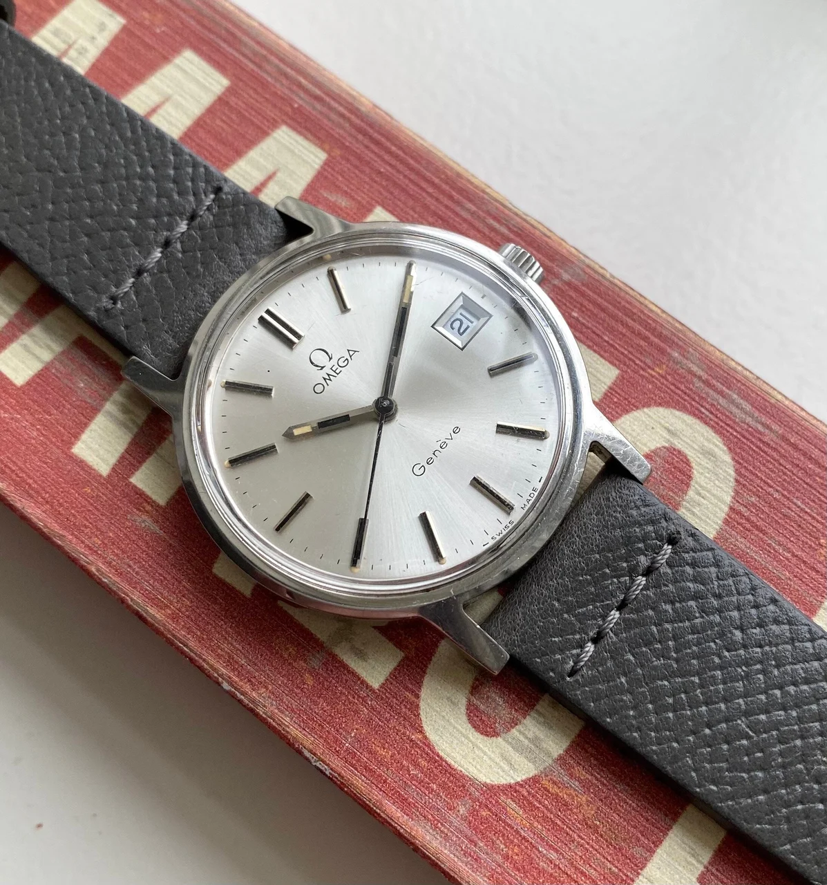 OMEGA Genève SQ3020688 18 mm kol saati