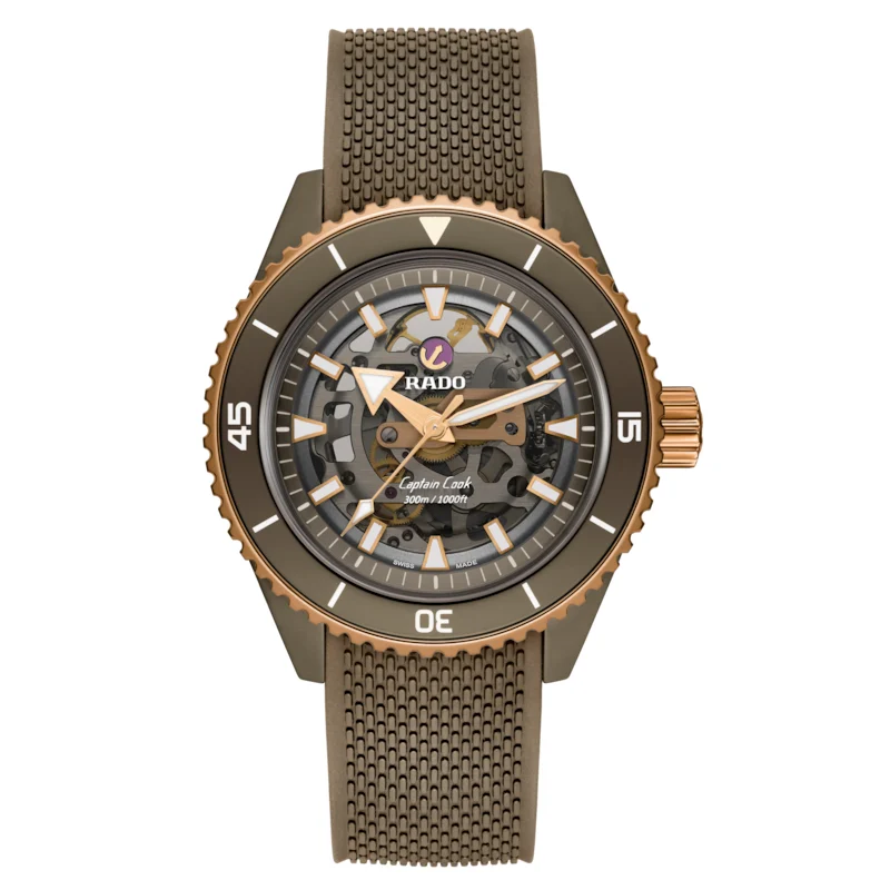 Rado Captain Cook High-Tech Ceramic Skeleton R32150168 43 mm kol saati