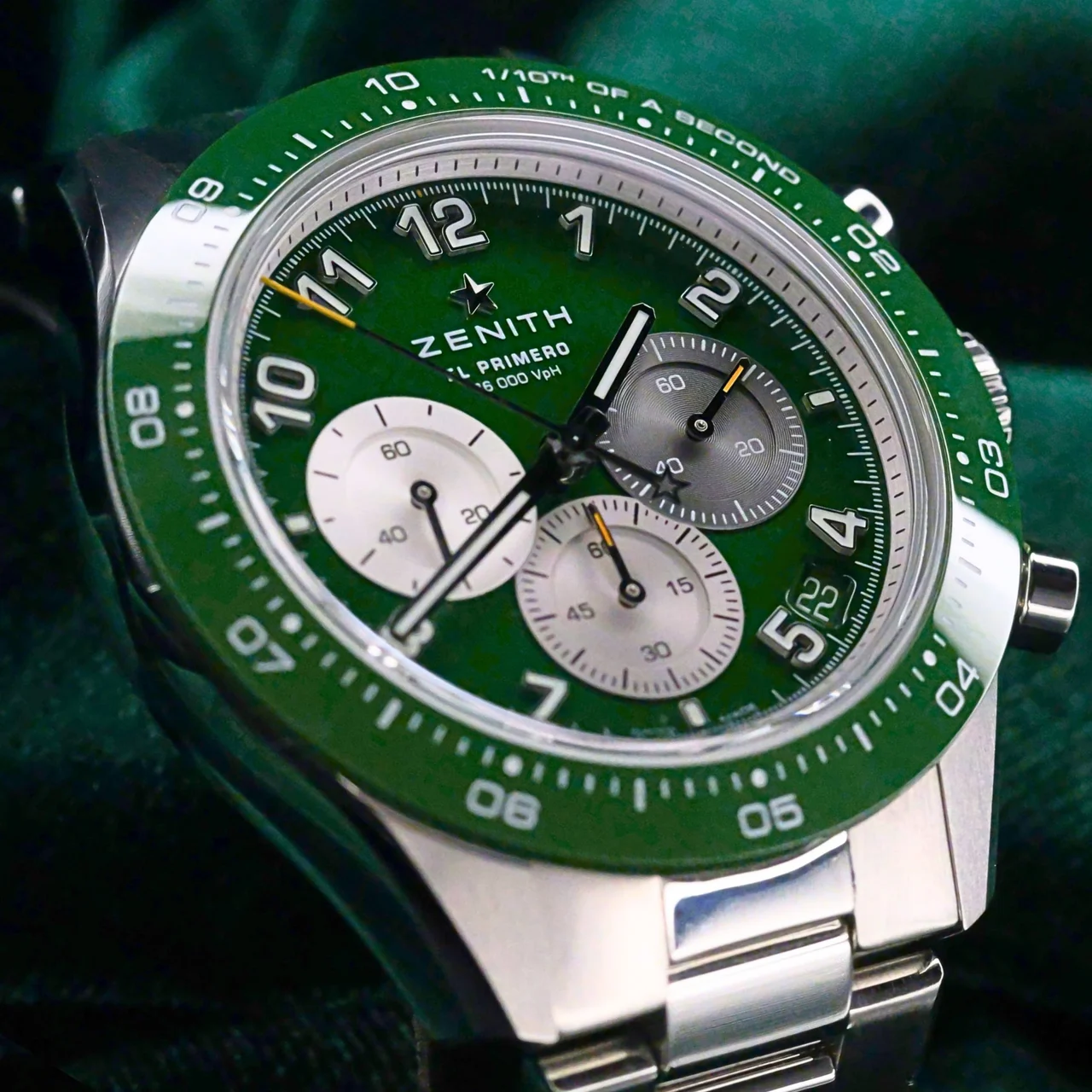 Zenith Chronomaster Sport “Aaron Rodgers” Green Dial Ceramic 41 mm kol saati