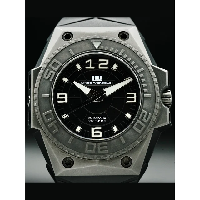 Linde Werdelin Rare Oktopus 1111m Black 210000008867 kol saati