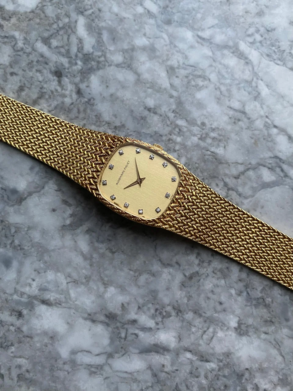 Audemars Piguet Audemars Piguet SQ1862460 18 mm kol saati