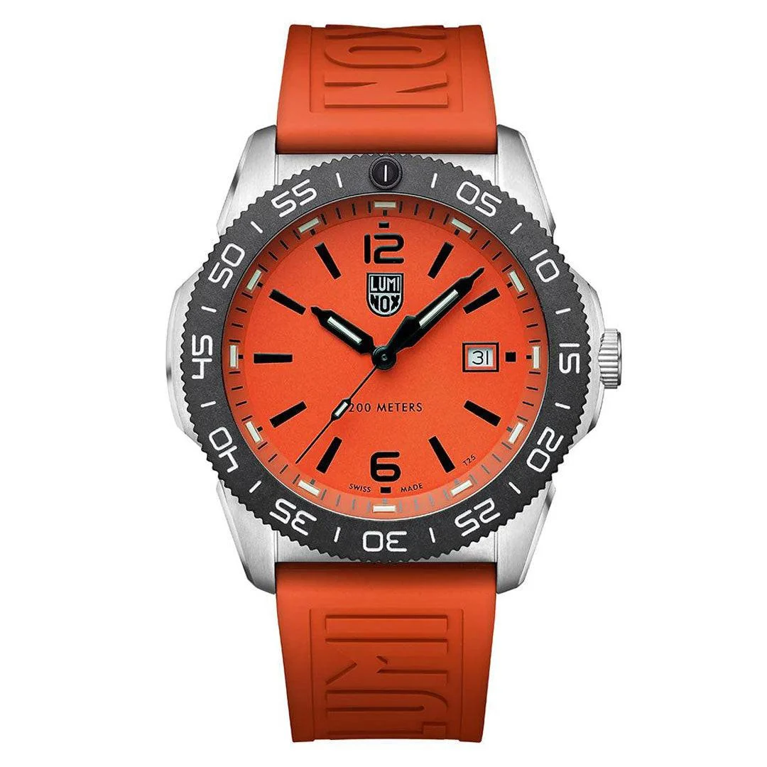 Luminox Pacific Diver XS.3129 44 mm kol saati