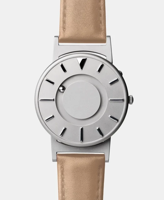Eone Br-l-khaki kol saati