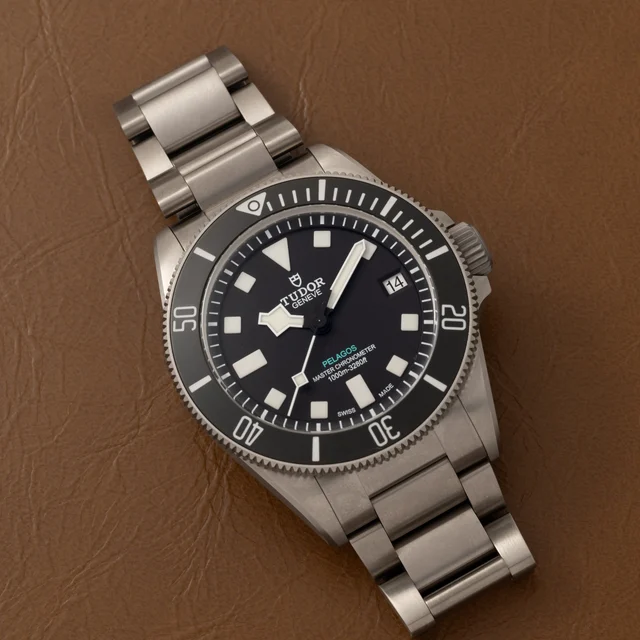 Tudor Pelagos AS11374 kol saati