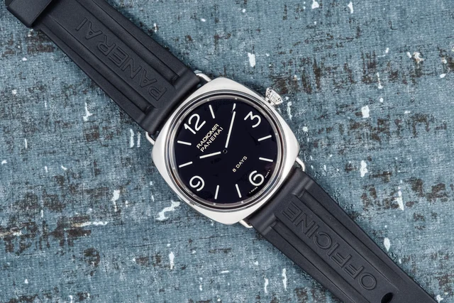 Panerai Radiomir 40990689 kol saati