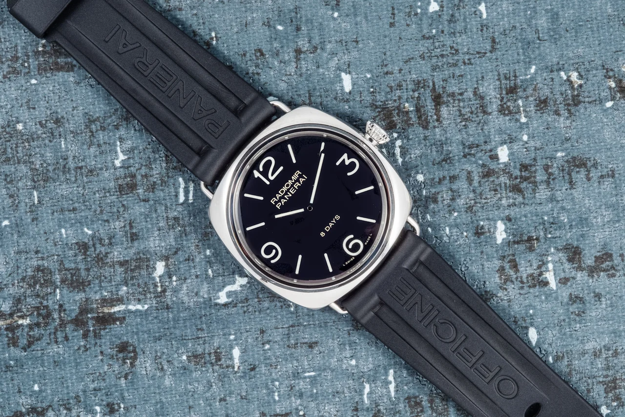 Panerai Radiomir 40990689 45 mm kol saati