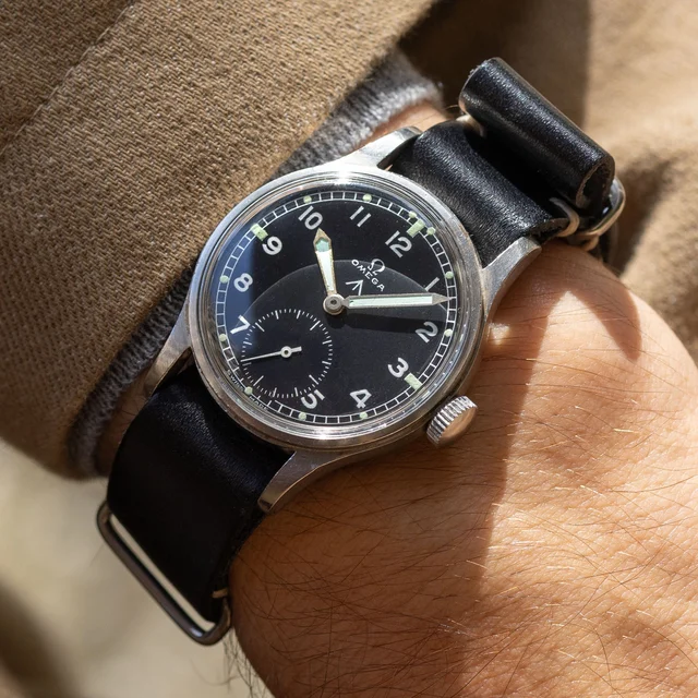OMEGA Omega W-2933 kol saati