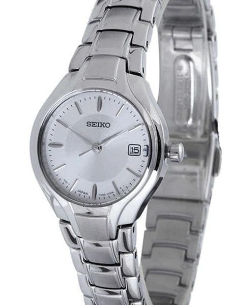 Seiko Quartz Dress Watch with Silver Dial, Silver Hands and Markers #SXDA33 kol saati