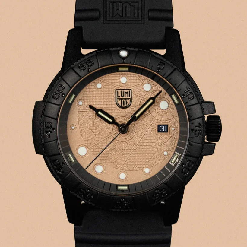 Luminox LM0325.PHYN.N 44 mm kol saati