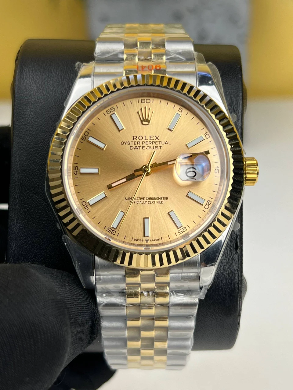 Rolex Date just Half Gold with Gold Dial Jubilee 41mm 41 mm kol saati