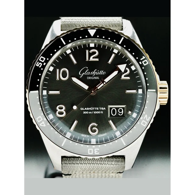 Glashutte Original Glashütte Original 1-36-13-04-91-34 SeaQ Panorama Date Steel and Gold P