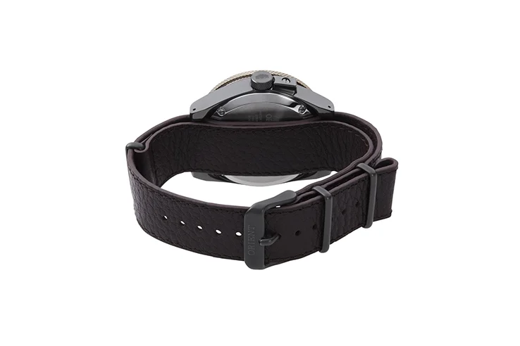 Orient Retro Future Camera RA-AR0203Y 40.8 mm kol saati