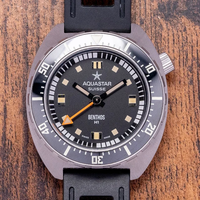 Aquastar Benthos Benthos H1 kol saati