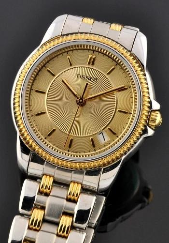 Tissot Quartz 32 mm kol saati