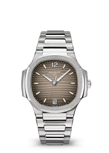 Patek Philippe Nautilus 7118 7118/1A-011 kol saati