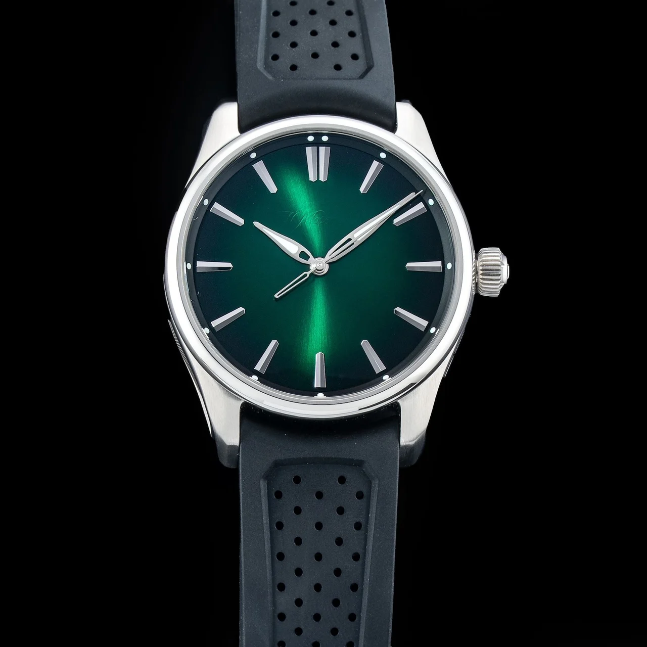 H. Moser & Cie. - Moser & Cie. 3201-1201 Pioneer Centre Seconds Cosmic Green 210009N36781 40 mm kol saati
