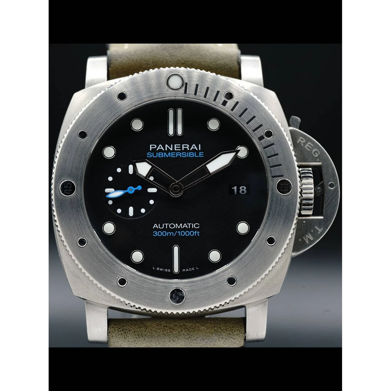 Panerai Luminor Submersible PAM01305 210000028058 47 mm kol saati