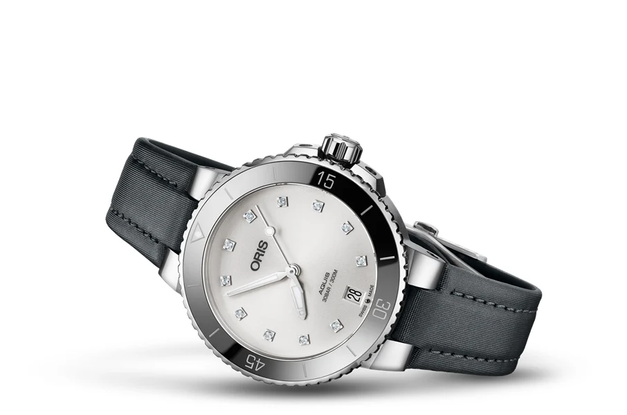 Oris Aquis Date Diamonds 01 733 7731 4191-07 5 18 45FC 36.5 mm kol saati