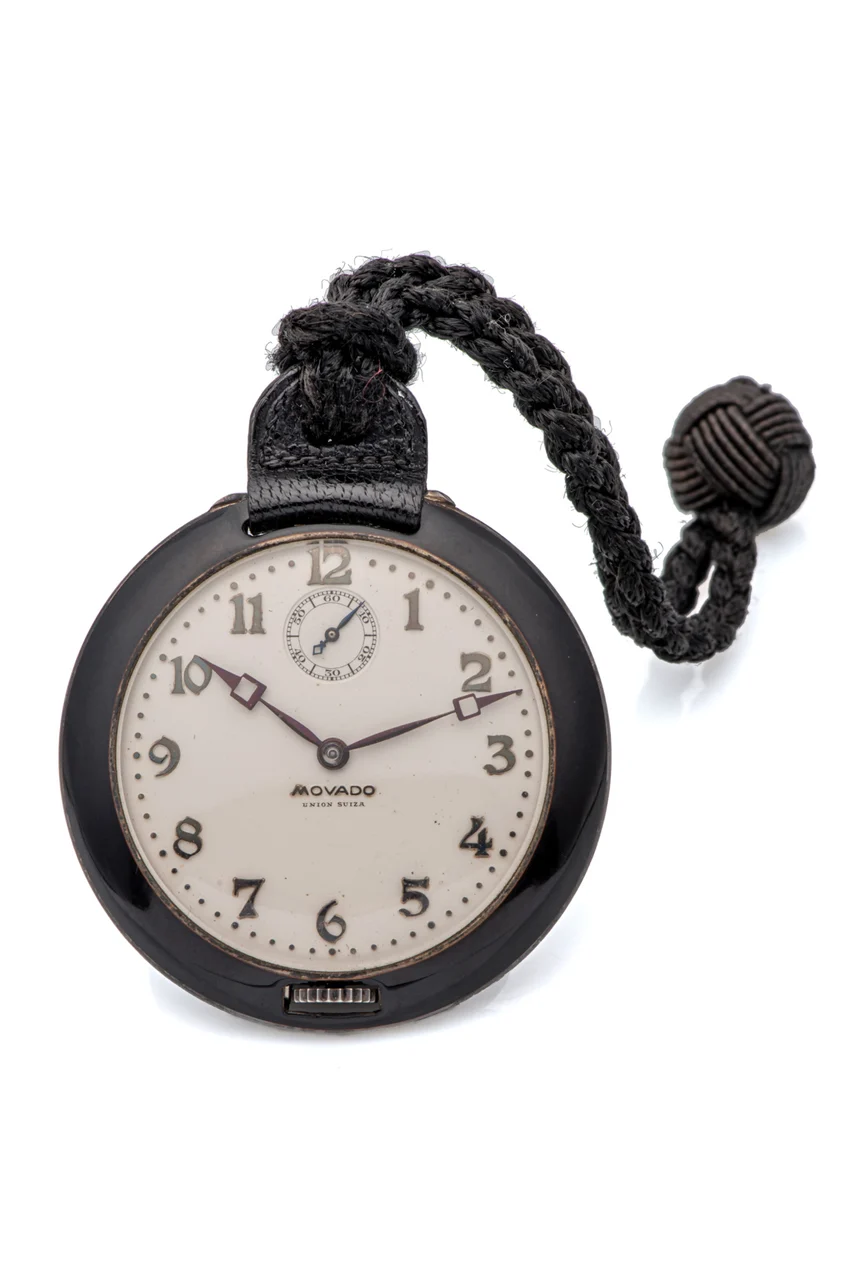 Movado Ref. 27350, subsidiary seconds at 12; silver and lacquered silver kol saati