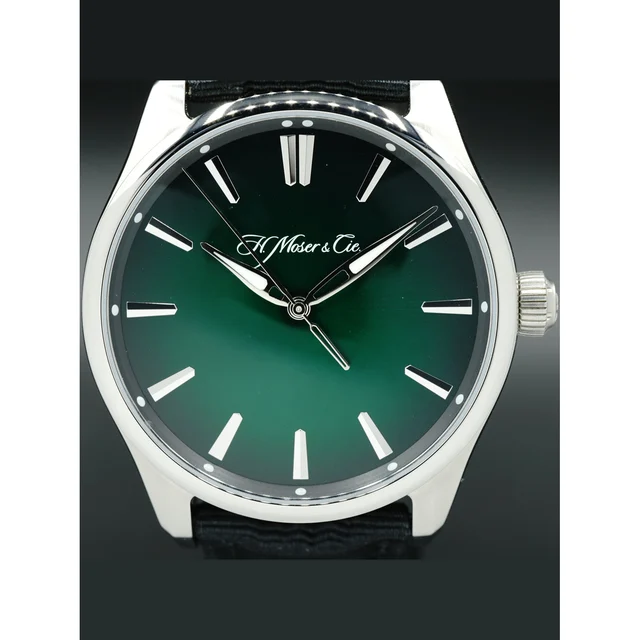 H. Moser & Cie. - Moser & Cie Pioneer Centre Seconds Green 3200-1202 210000020570 kol saat