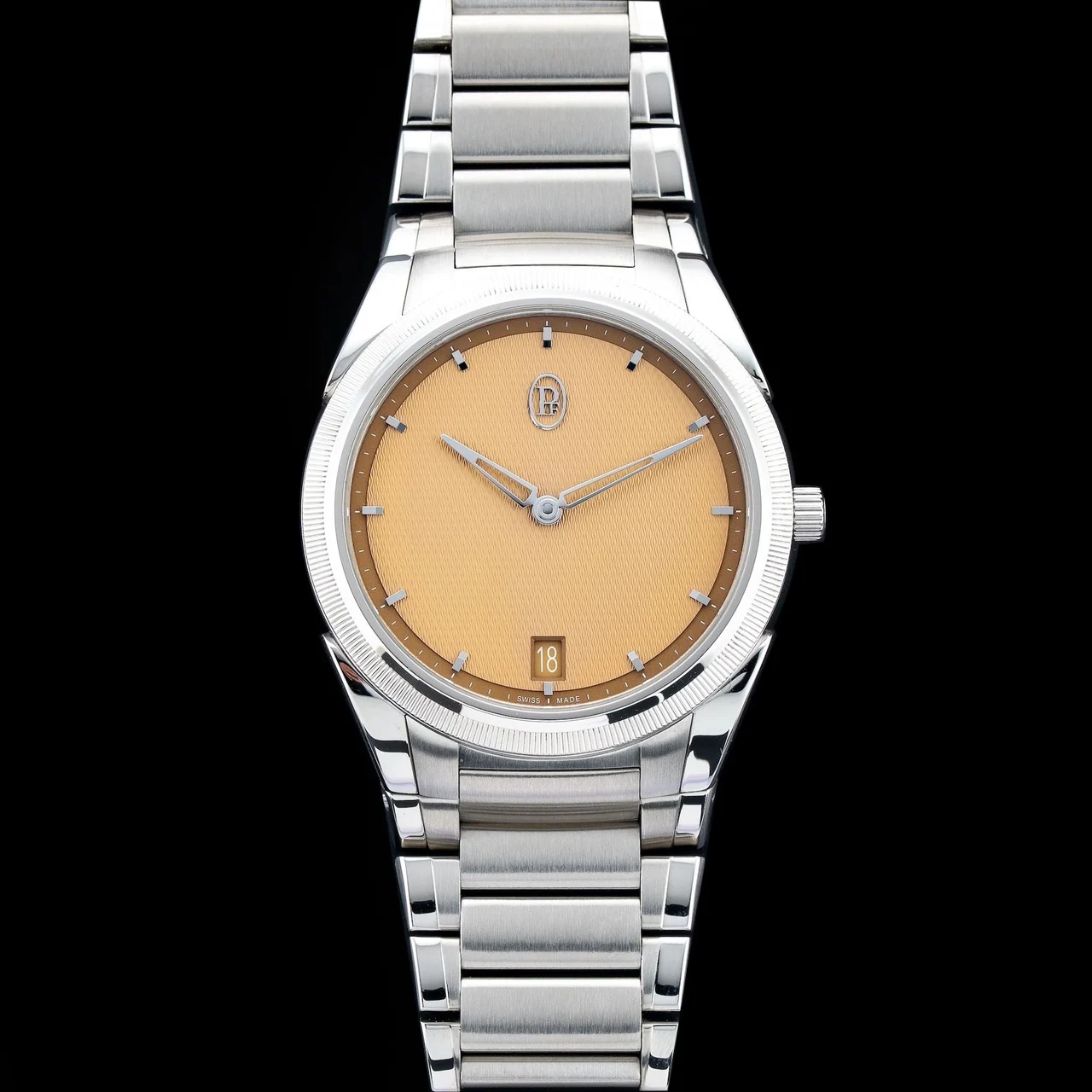 Parmigiani Fleurier Revolution Tonda Serenissima Due 210009N32406 40 mm kol saati
