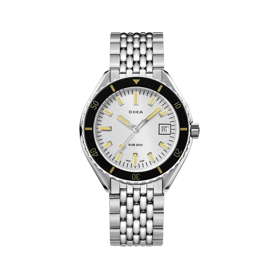 Doxa SUB 200 Searambler Sapphire Inlay Bezel 42mm - Silver on Bracelet 799.10.021.10 42 mm kol saati