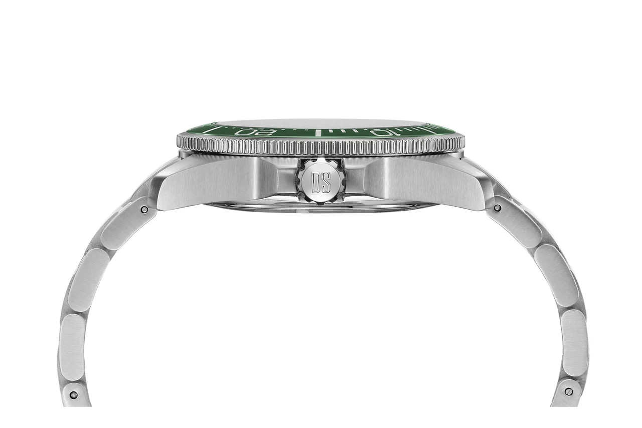 Certina Action C0326071109100 43 mm kol saati
