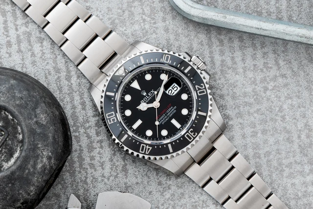 Rolex Sea-Dweller 40922856 kol saati