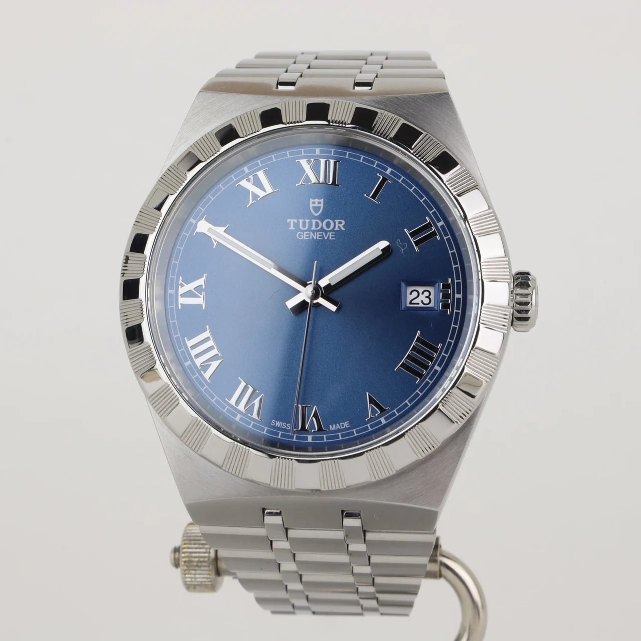 Tudor Royal 25C085 38 mm kol saati