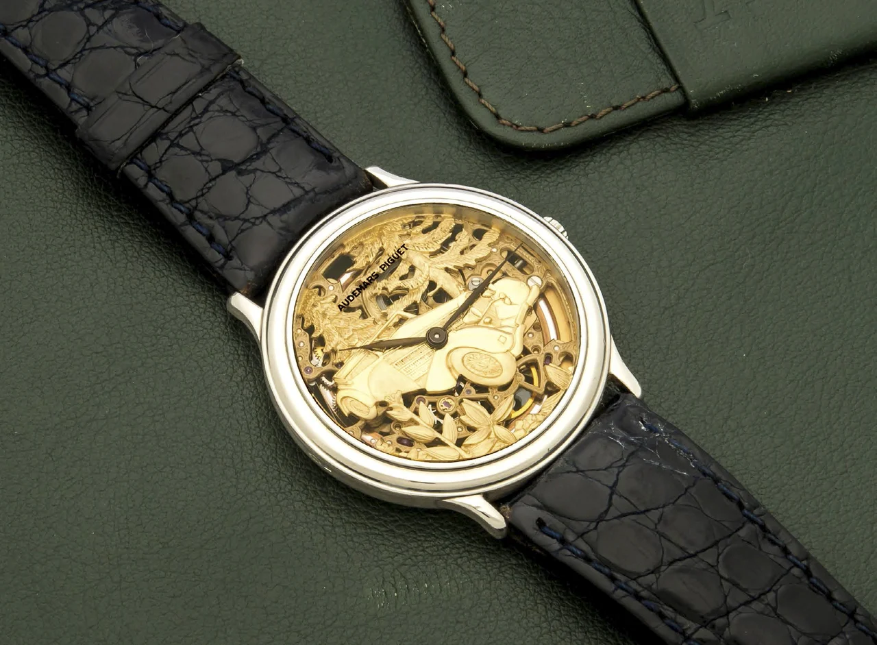 Audemars Piguet AUDEMARS PIGUET REF. 14710 SKELETON PLATINUM A fine and very rare self-winding platinum wristwatch with hand-engraving skeletonized movement. kol saati
