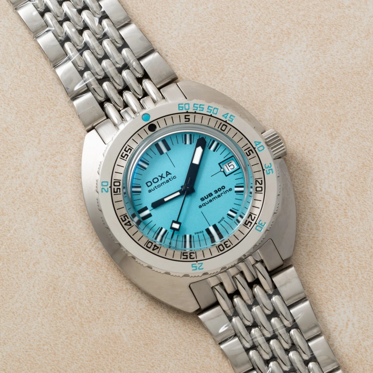 Doxa Sub 300 40992215 43 mm kol saati