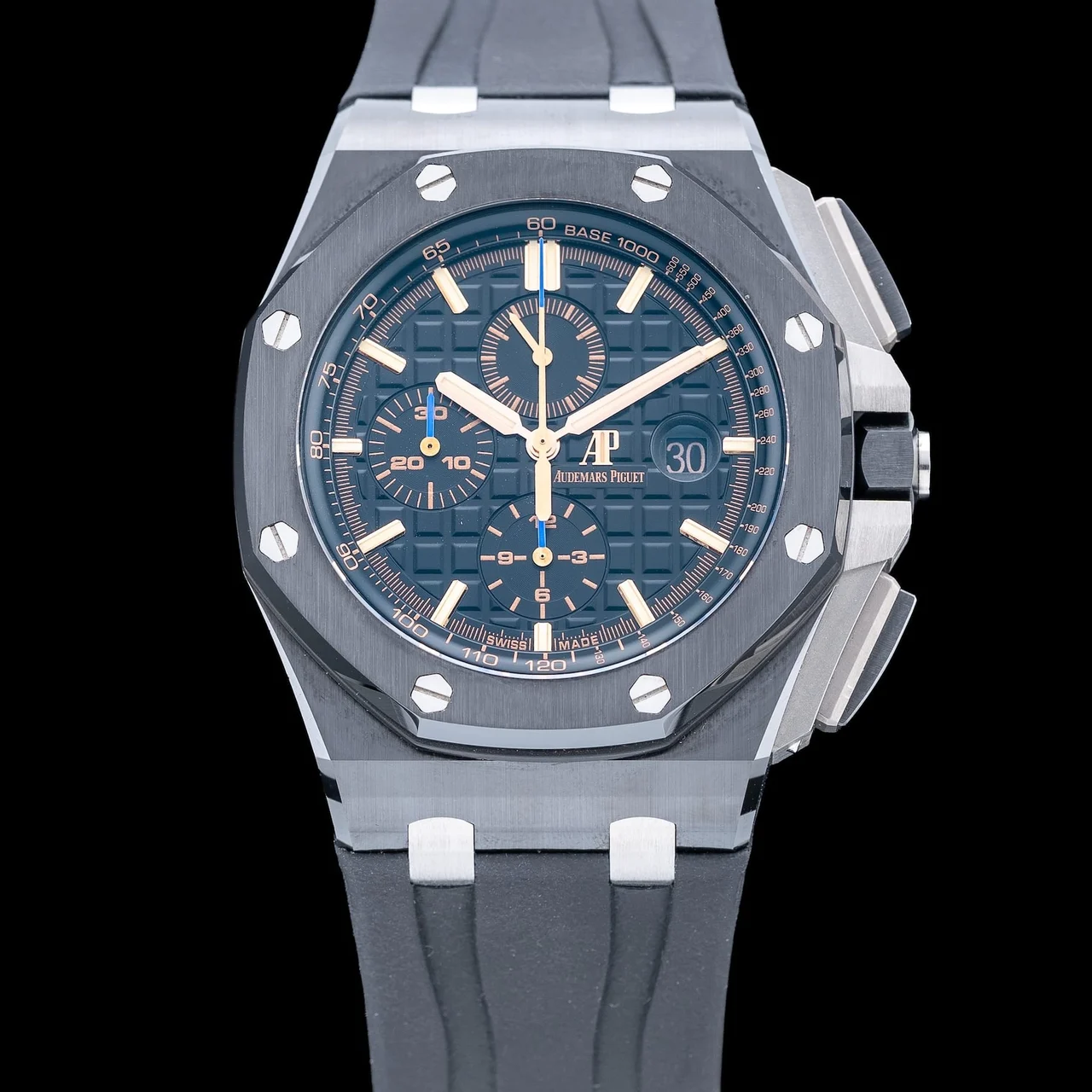 Audemars Piguet Royal Oak Offshore Chronograph 26405CE.OO.A002CA.02 210009N43596 44 mm kol saati
