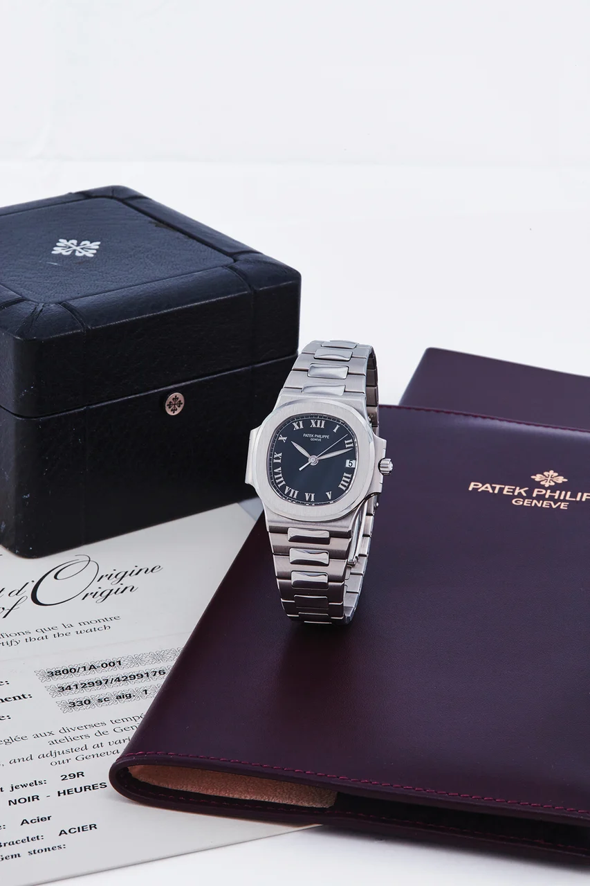 Patek Philippe Patek Philippe Nautilus 3800/1A-001 37 mm kol saati