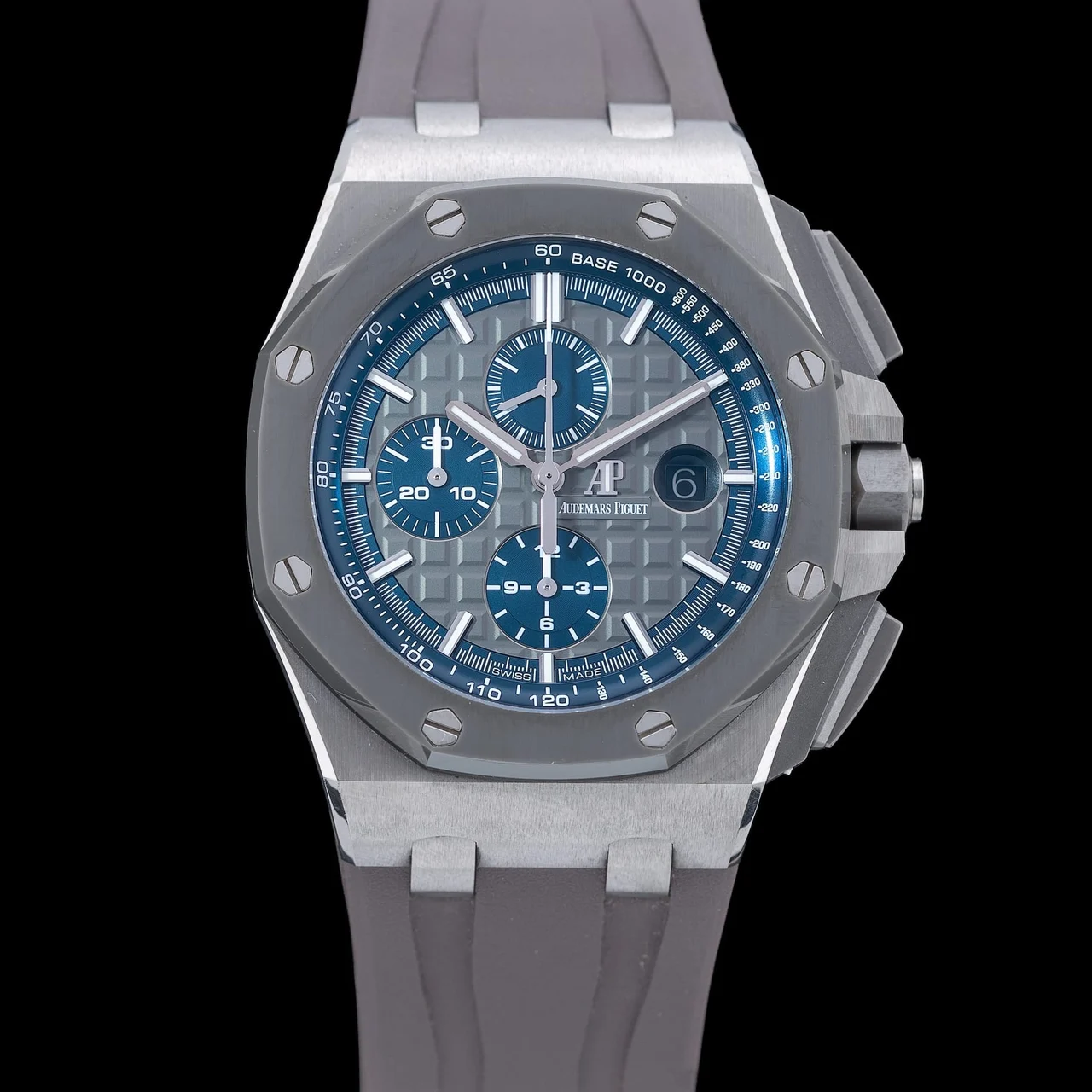 Audemars Piguet Royal Oak Offshore Chronograph 26400IO.OO.A004CA.02 210009N43277 44 mm kol saati