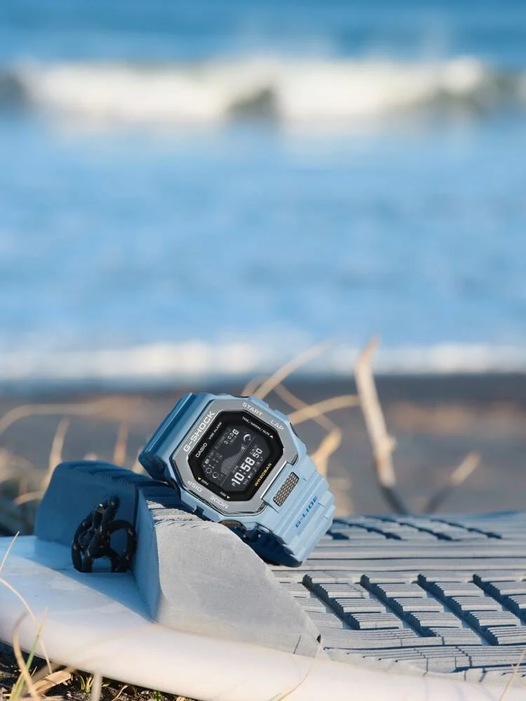 Casio G-shock G-lide GBX-100-2ADR 46 mm kol saati