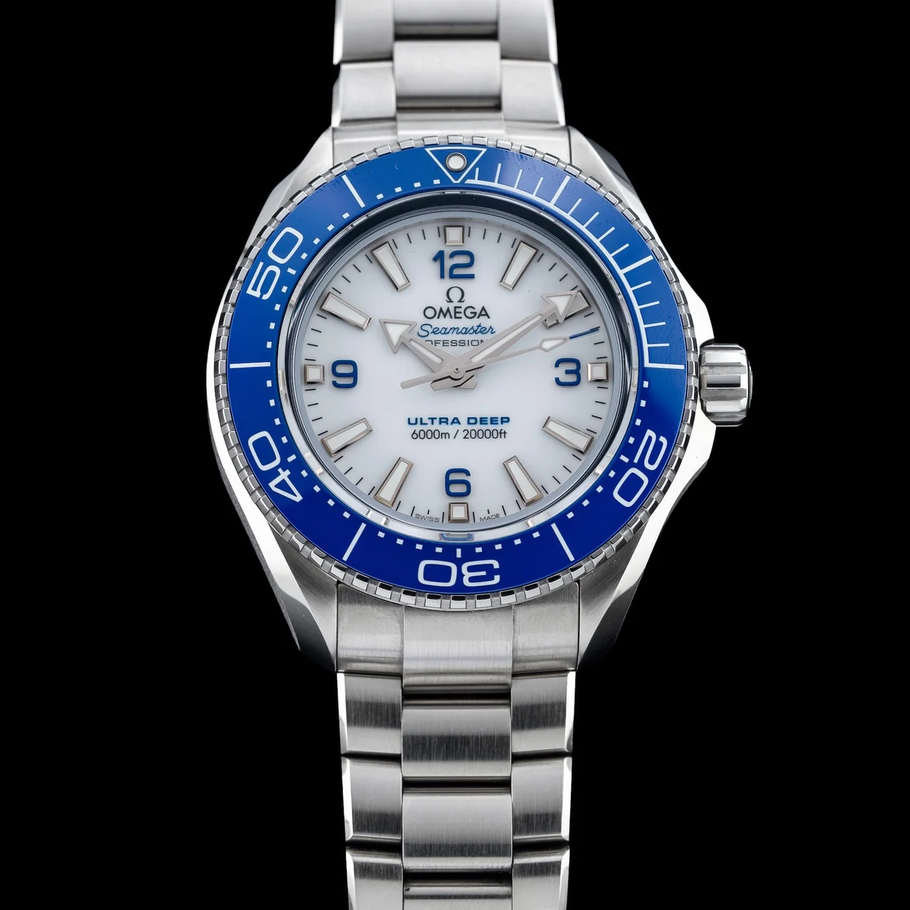 OMEGA Seamaster Planet Ocean 6000m Ultra Deep White Dial 215.30.46.21.04.001 210009N39255 45 mm kol saati