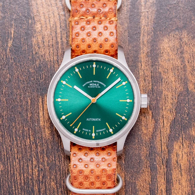 Muhle Glashutte Panova M1-40-76-LB kol saati