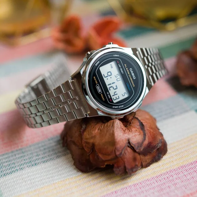 Casio Retro A171WE-1ADF kol saati