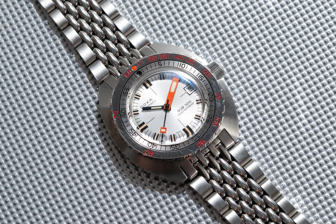 Doxa Sub 300 40991495 43 mm kol saati