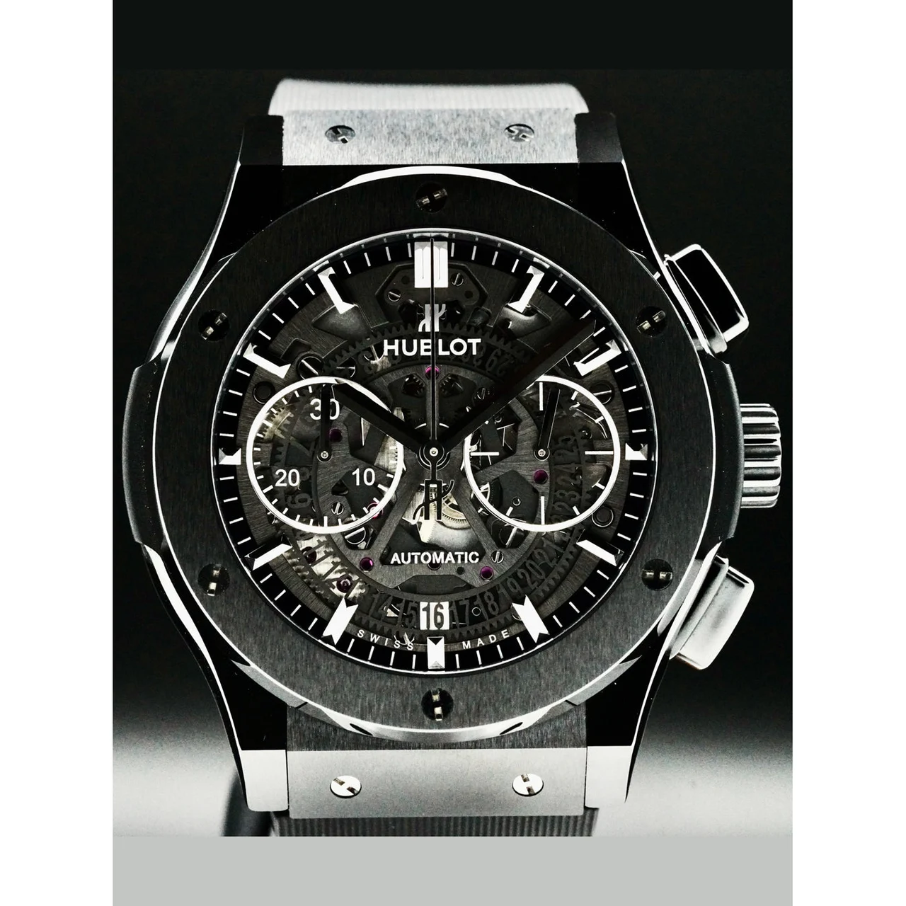 Hublot Aerofusion Black Magic 210000049244 45 mm kol saati