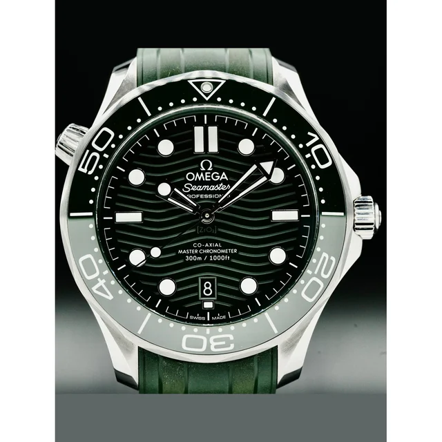 OMEGA Seamaster Diver 300M Green Dial on Bracelet 210000049280 kol saati