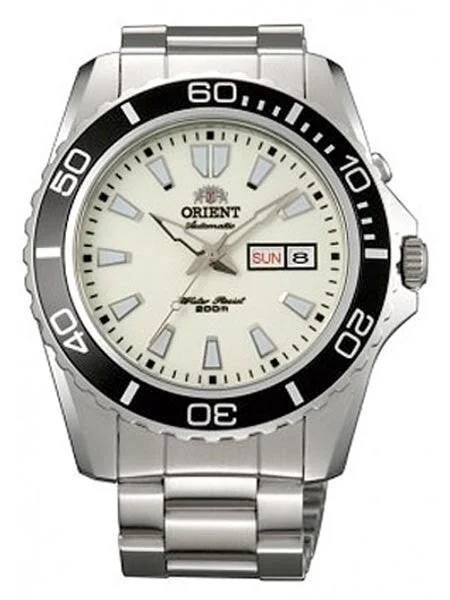 Orient Scratch and Dent - Luminous Dial Mako XL Automatic Dive Watch on a Bracelet #CEM750