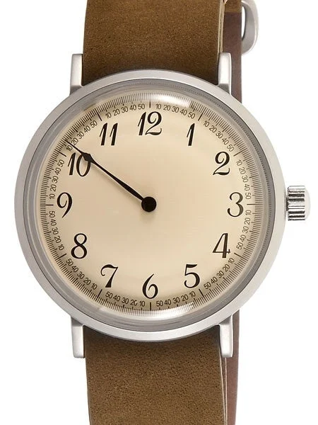 Red Star Solo, Hand Wind Mechanical Watch with Thick Dome Crystal #7982G-C 40 mm kol saati
