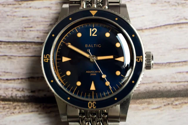 Baltic AQU11BLUG11 kol saati
