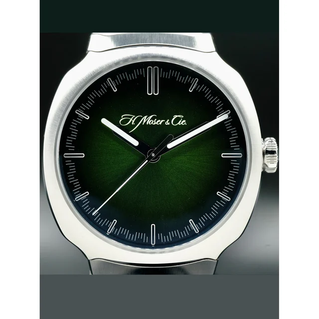 H. Moser and Cie. Moser & Cie. 6200-1200 Streamliner Green 210000057752 kol saati