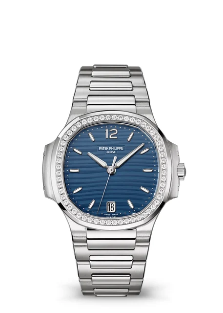 Patek Philippe Nautilus 7118 7118/1200A-001 kol saati