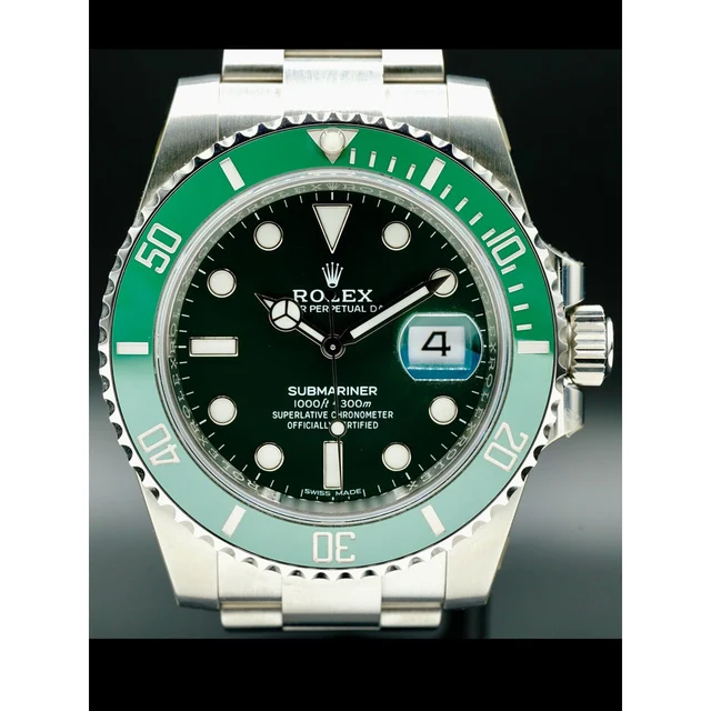 Rolex Submariner Date Green Dial 40mm "Hulk" 210009N30898 kol saati