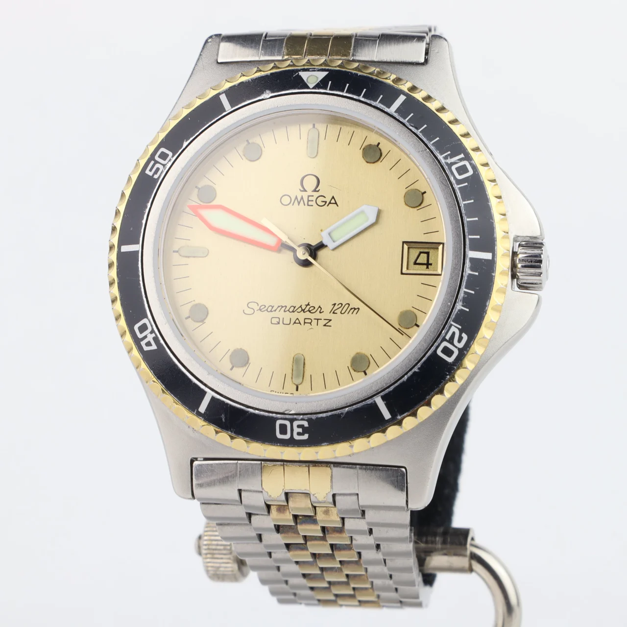 OMEGA Omega 25C015 38 mm kol saati