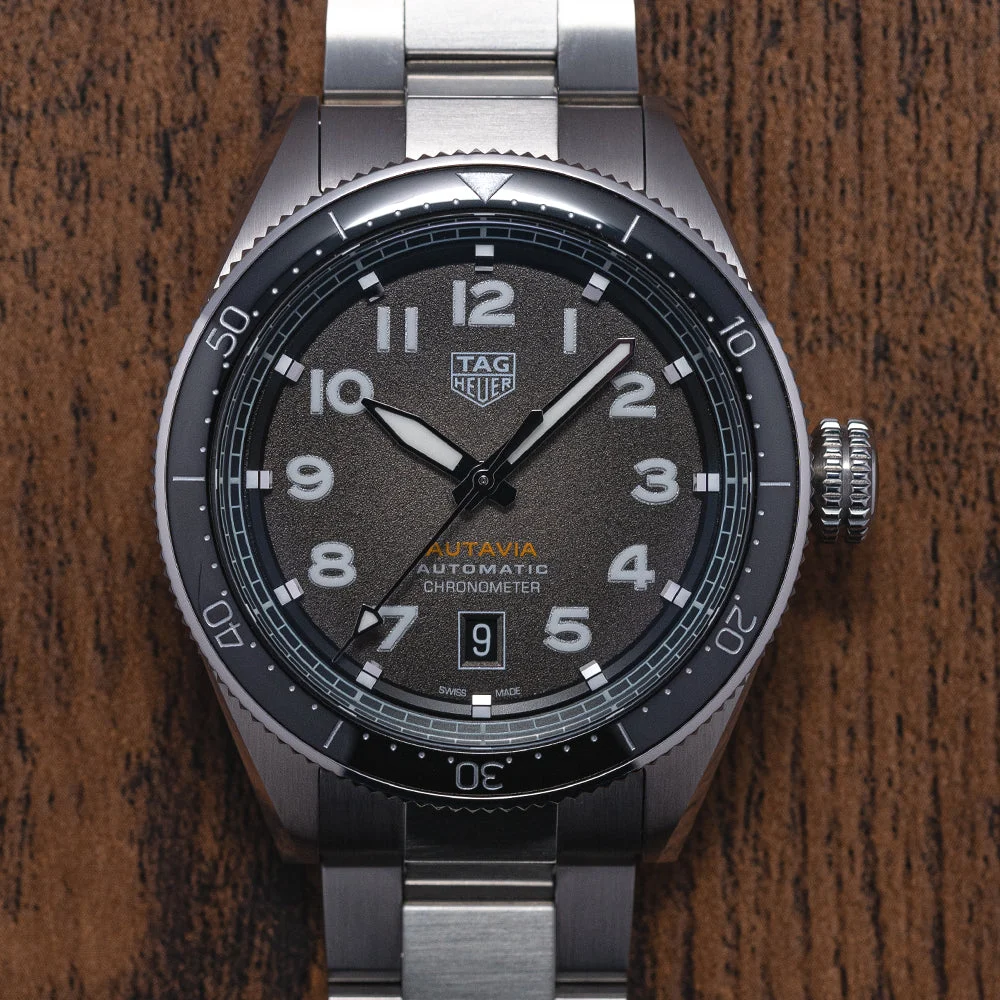 Tag Heuer Autavia WBE5114.EB0173 42 mm kol saati